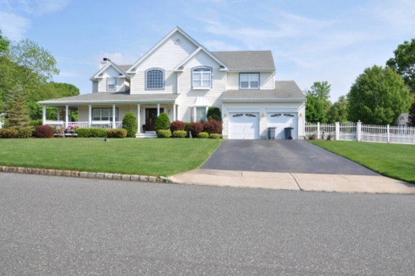 Professional lawn care company in Los Angeles, CA